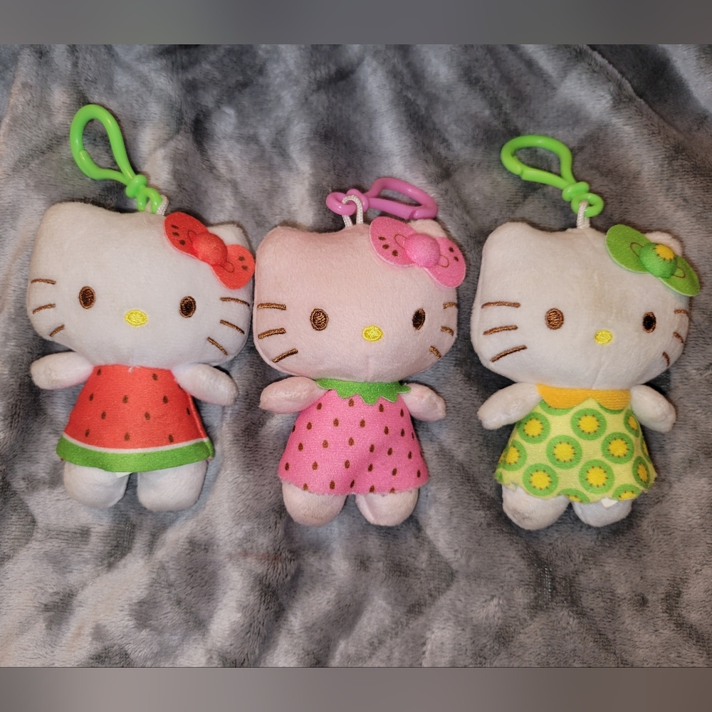 Hello Kitty Keychain 3pc